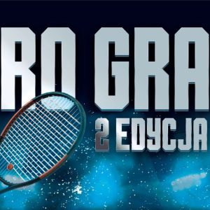 Dziewczynki w stroju do judo i do tenisa na granatowym tle.