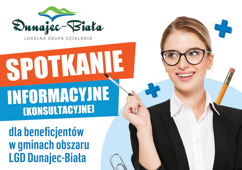 Kobieta w okularach wskazuje na napis informujący o spotkaniu informacyjnym.