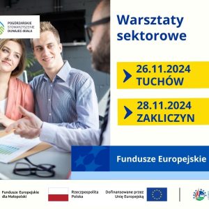 Kobieta w różowej marynarce trzyma kubek, obok mężczyzna w niebieskiej koszuli, na stole leżą okulary oraz kartka z wykresem.